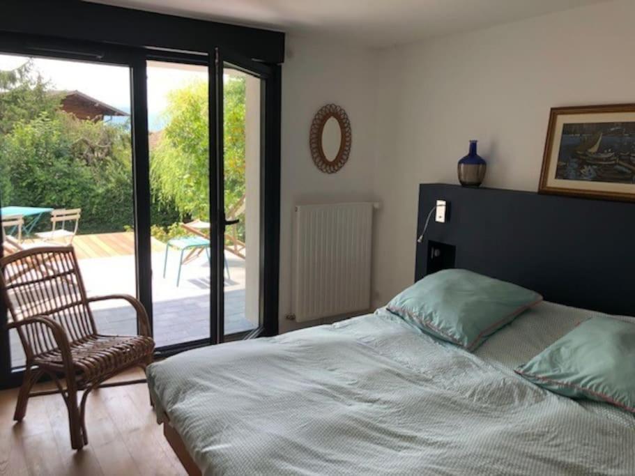 Maison De Vacances 220M2 Vue Lac Et Chateau Menthon-Saint-Bernard Luaran gambar